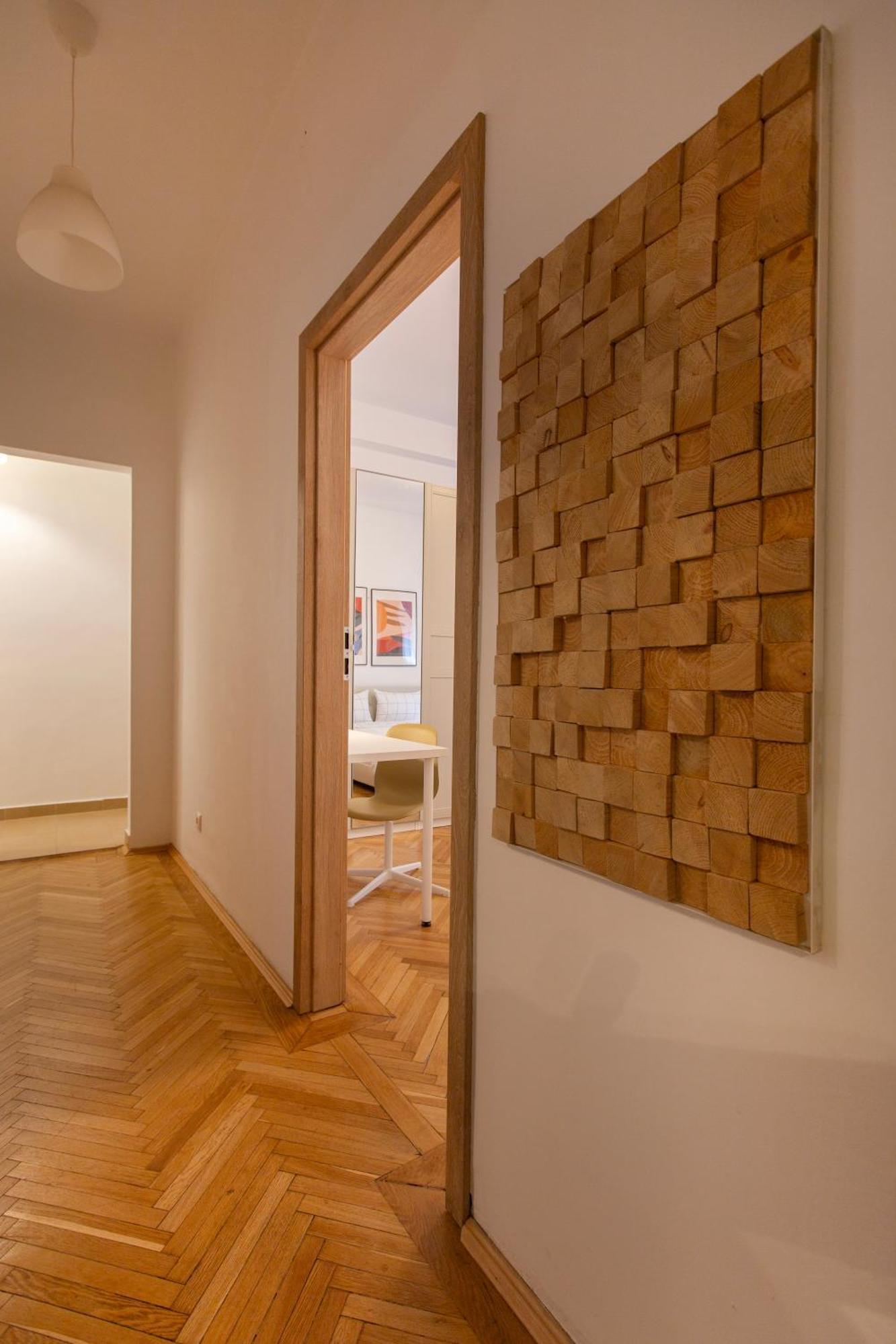 Ultracentral Hong Kong 3 Bdrm Apartment Bukarest Exteriör bild