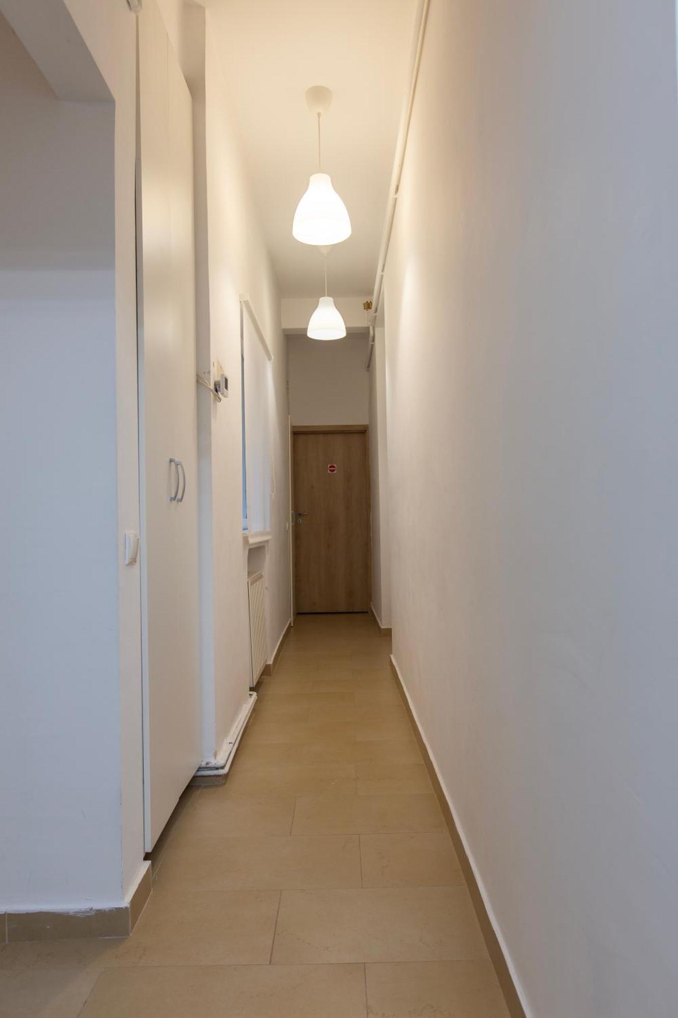 Ultracentral Hong Kong 3 Bdrm Apartment Bukarest Exteriör bild