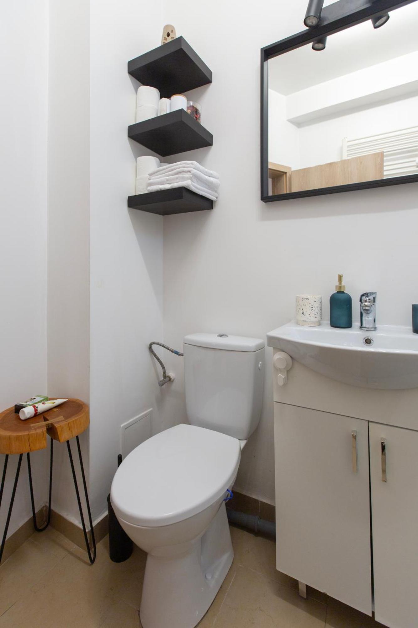 Ultracentral Hong Kong 3 Bdrm Apartment Bukarest Exteriör bild