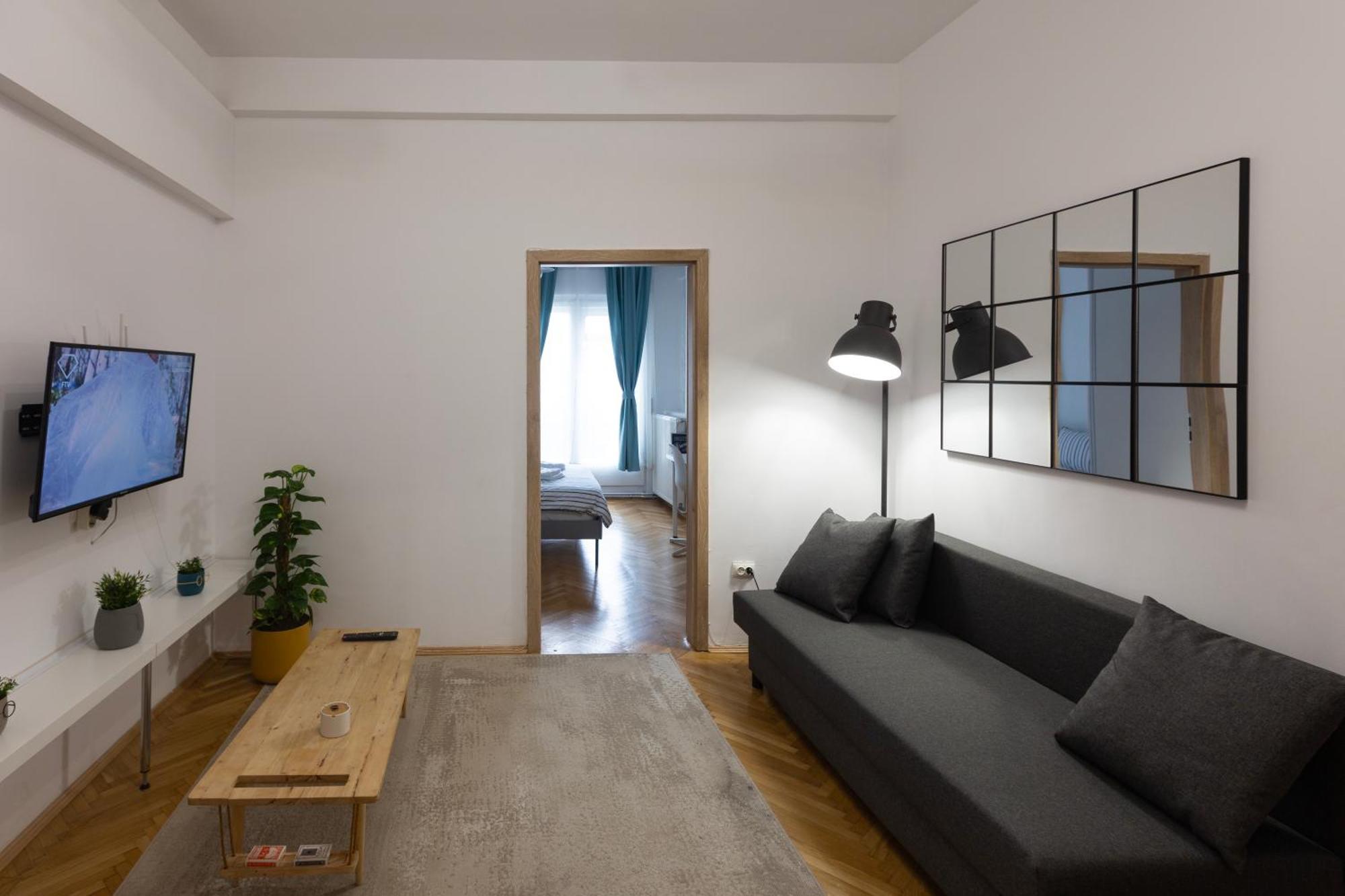 Ultracentral Hong Kong 3 Bdrm Apartment Bukarest Exteriör bild